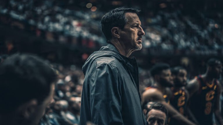 Kenny Atkinson reacting during Cavaliers vs Knicks playoff game