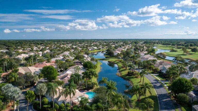 Florida retirement community political tensions