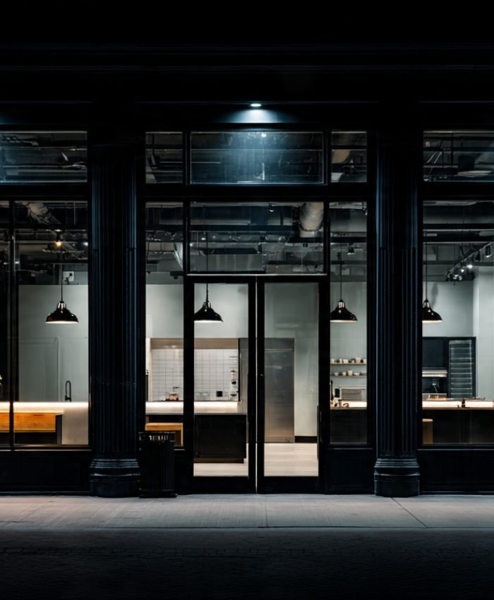 Wren Kitchens showroom closed